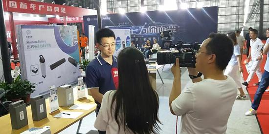 首次亮相的(de)銳祺憑其科(ke)技精品一博(bo)出位！